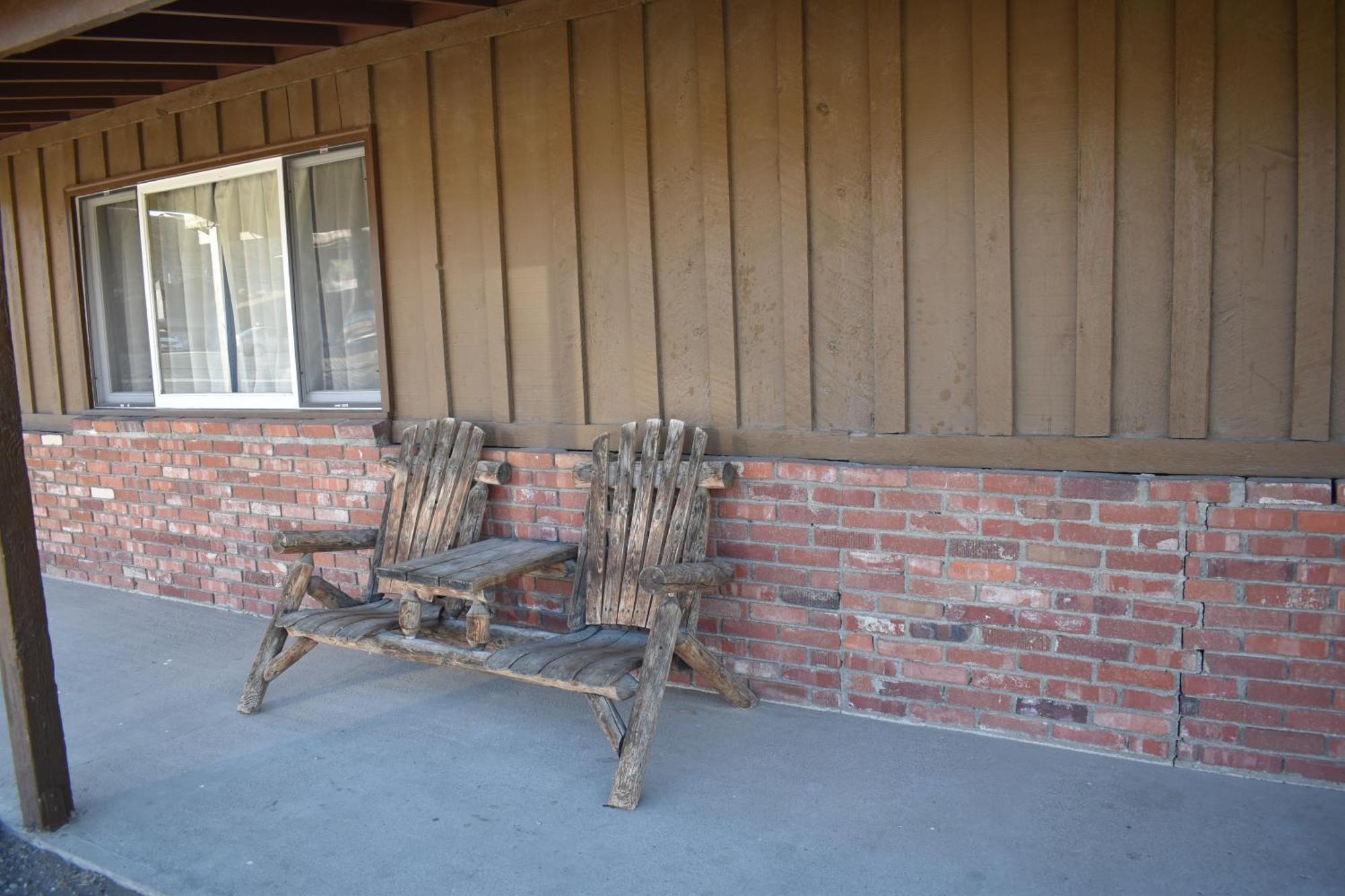 Big Bear Motel Cody Bagian luar foto