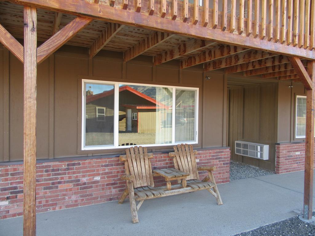 Big Bear Motel Cody Bagian luar foto
