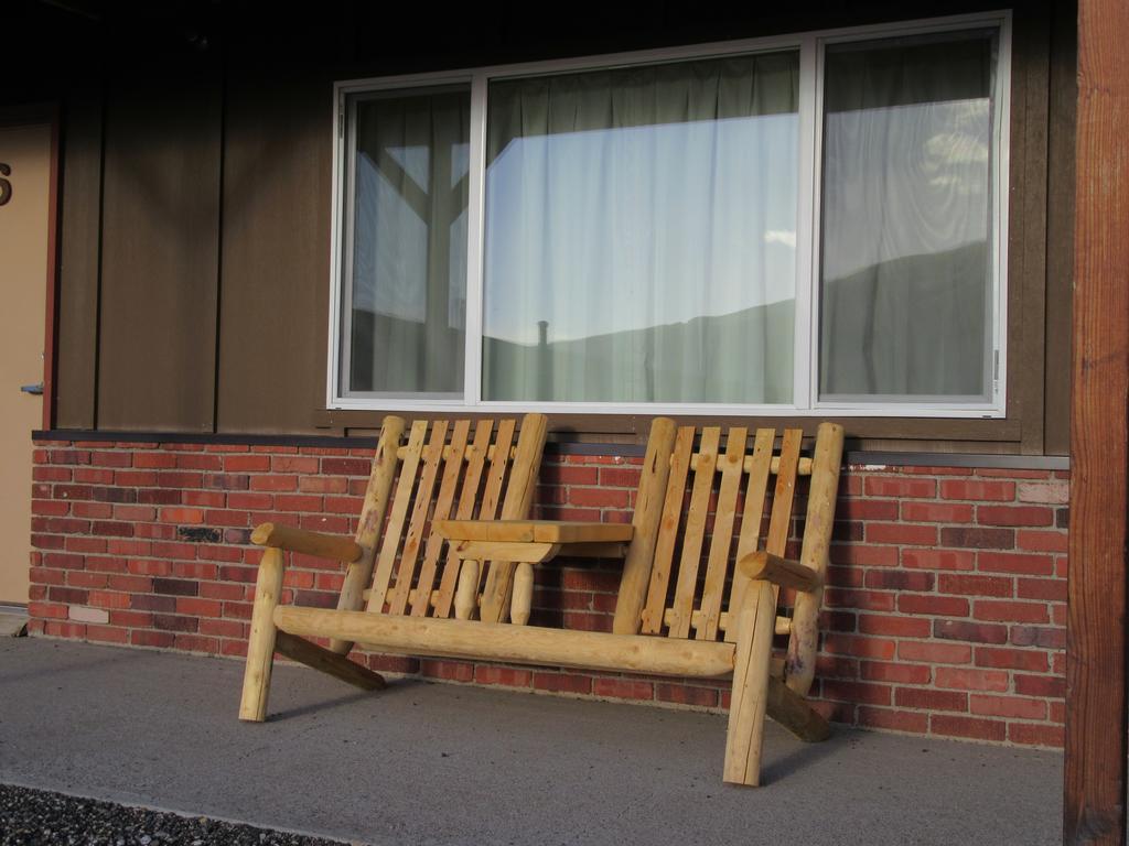 Big Bear Motel Cody Bagian luar foto