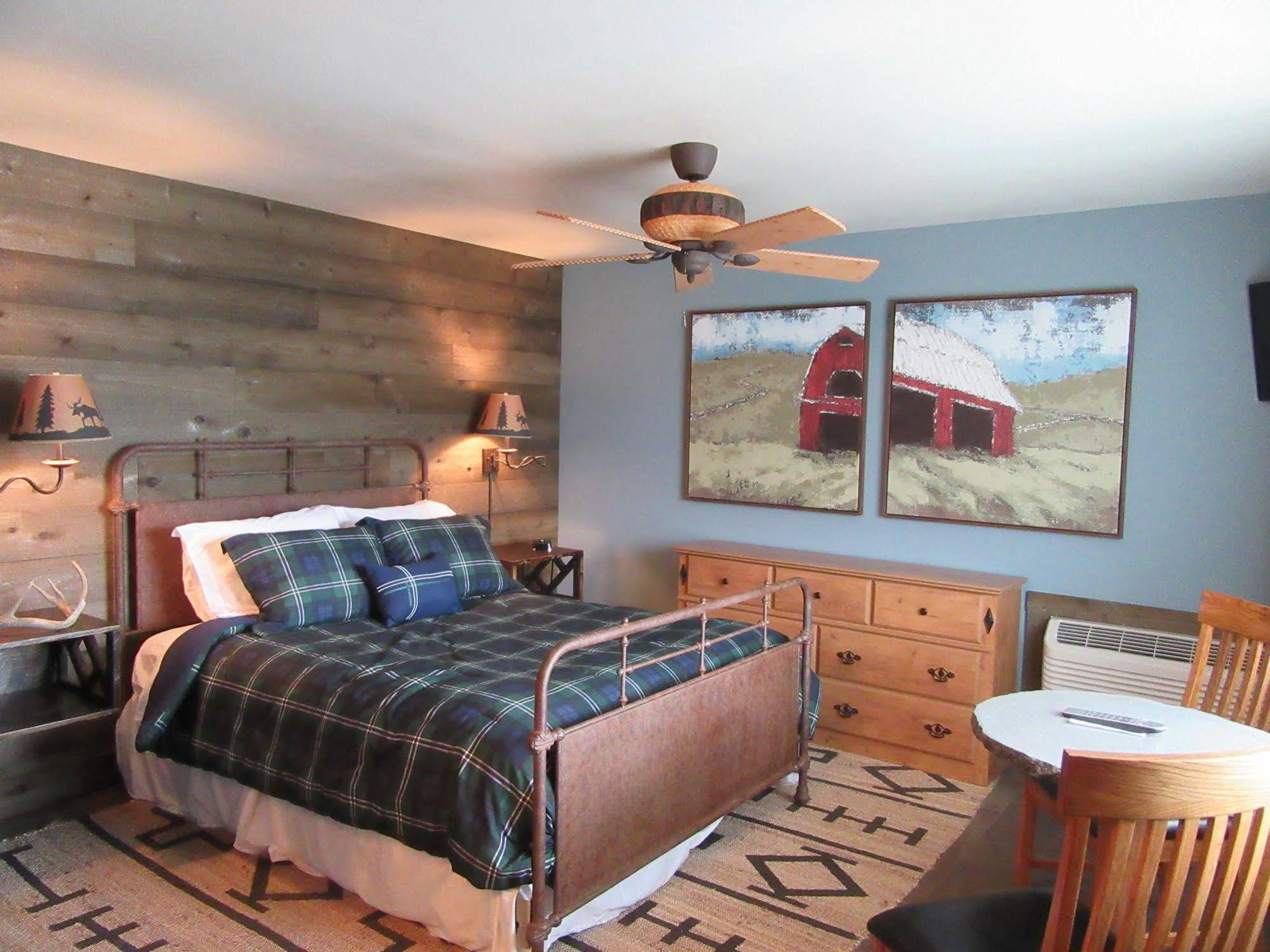 Big Bear Motel Cody Bagian luar foto