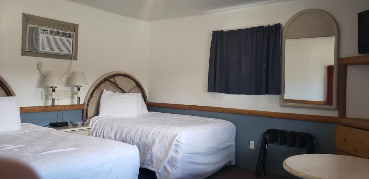Big Bear Motel Cody Bagian luar foto