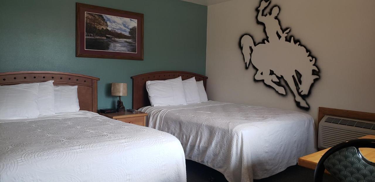 Big Bear Motel Cody Bagian luar foto